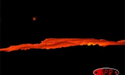 Mercredi 4 avril 2007 - Le Tremblet (Saint-Philippe)

Spectacle de féerie volcanique dans la nuit de mardi à mercredi
(Photo Nicolas Villeneuve)