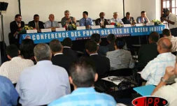 Jeudi 11 mai 2006

Lors de la conférence des ports des îles de l'océan Indien au Port
