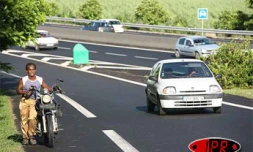 Jeudi 1er février 2007- 

Les pompistes sont en grève. Ils réclament une augmentation de leur marge bénéficiaire