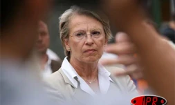 Jeudi 30 août 2007 -

Michèle Alliot-Marie, ministre de l'intérieur, de l'outre-mer et des collectivités territoriales, en visite à La Réunion