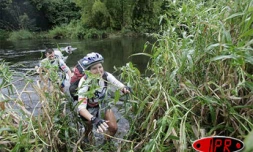 Mardi 17 mai 2005 

C'est sous la pluie que les concurrents ont bouclé le 4ème jour du Raid Réunion d'Aventures