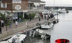 Le 26 décembre 2004, à la suite du tsumani meurtrier en Asie du Sud-Est, La Réunion  avait été frappée par une onde de choc. Plusieurs bateaux avaient coulé