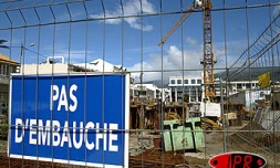 Selon l'étude de l'INSEE, le taux de chômage est de 32,9 %