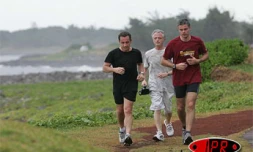 Vendredi 16 février 2007- 

Nicolas Sarkozy en plein jogging sur le front de mer de Saint-Denis