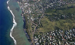 L'entrée sud de la ville de Saint Leu, sur la côte ouest