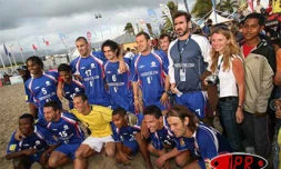 Dimanche 8 octobre 2006 -

Phase de jeu du tournoi de beach Soccer à Saint-Pierre remporté par l&quot;équipe de France entraînée par Éric Cantona