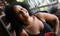 Samedi 5 août 2006 -

Susheela Raman à La Réunion pour le Sakifo musik festival