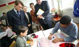 Mardi 5 août 2006 -

François Baroin, ministre de l'outremer, en visite à La Réunion