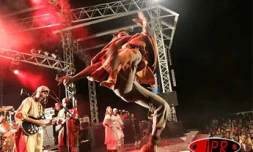 Dimanche 7 août 2005


Tiken  Jah Fakoly à La Ravine: du grand spectacle