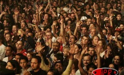 Dimanche 7 août 2005


Tiken  Jah Fakoly à La Ravine: du grand spectacle