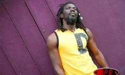 Samedi 6 août 2005 -

Le chanteur Ivoirien Tiken Jah Fakoly se produira dimanche à la Ravine