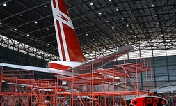 Visites des ateliers d'Air Mauritius à Plaisance -
Les avions sont démontées et toutes les pièces sont  vérifiées -
Photo J.-Y. K.