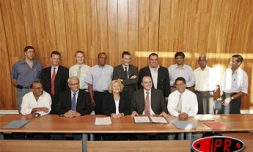 vendredi 10 juin 2005 -

Une charte interprofessionnelle de lutte contre le travail illégal a été signée  par différents acteurs impliqués dans ce combat