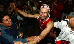 Richeville Esparon est le grand vainqueur du Grand Raid 2003