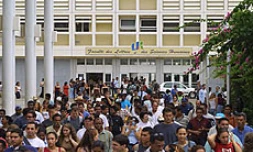Les grévistes de l'Éducation nationale ont fait fermer l'université ce jeudi 17 avril 2003