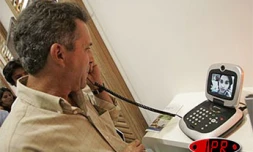 Mercredi 7 septembre 2005 - 

Démonstration de MaLigne visio Tropiques