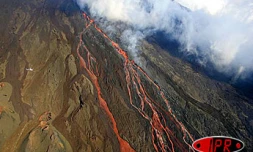 Piton de la Fournaise 

Éruption du vendredi 13 août 2004