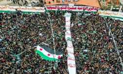 Des Syriens manifestent pour le 12e anniversaire du soulÚvement antirégime