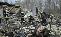L'Ukraine repousse une attaque de drones russe, l'électricité reste rationnée