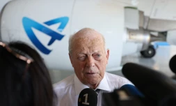 Jean-François Carenco rencontre les actionnnaires de Air Austral