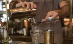 La tendance nolo, des boissons sans alcool (no) ou peu d'alcool (low) gagne du terrain en France ( AFP / Geoffroy VAN DER HASSELT )