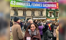 Karine Lebon à la manifestation contre la réforme des retraites