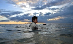 "Personne ne peut arrĂȘter l'eau": aux Fidji, le changement climatique noie les espoirs