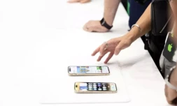Les nouveaux iPhone 14 Pro et iPhone 14 Pro Max, présentés à Cupertino (Etats-Unis) le 7 septembre 2022 ( AFP / Brittany Hosea-Small )