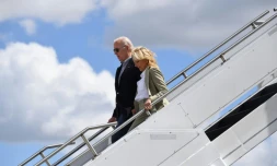 Biden arrive en Floride, meurtrie par l'ouragan Ian et fief d'un féroce opposant