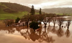Tempêtes en Californie: la ville du prince Harry évacuée