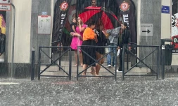 Saint-Denis sous la pluie