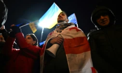 Des milliers de manifestants en Géorgie contre une loi controversée ciblant médias et ONG