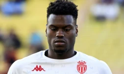Foot: Chelsea recrute l'international français Benoît Badiashile