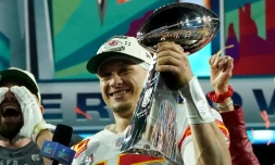 Super Bowl: Mahomes a une dynastie Ă bĂątir, s'il veut rattraper Brady
