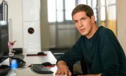 Exilés en Lettonie, les médias russes libres défient la propagande de Kremlin