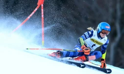 Ski alpin: avec 82 victoires, Mikaela Shiffrin rejoint Lindsey Vonn dans la légende
