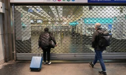 Retraites: le gouvernement sous pression Ă la veille d'une premiĂšre grĂšve