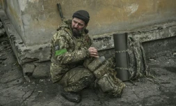 Ukraine: "violents combats" pour le centre de Bakhmout