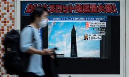 Un missile balistique nord-coréen a survolé le Japon, qui demande à certains de ses résidents d'évacuer
