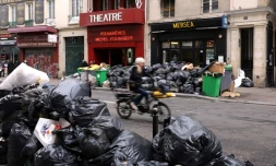 Des éboueurs toujours en grève, 5.400 t de déchets non ramassées à Paris
