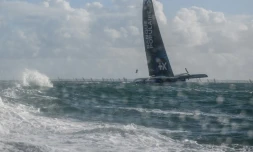 Route du Rhum: casse pour Le Cléac'h, Caudrelier sous pression