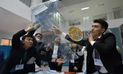 Kazakhstan: le président Tokaïev réélu sans concurrence après une année noire