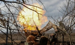 L'armée ukrainienne face aux tentatives des Russes d'encercler Bakhmout