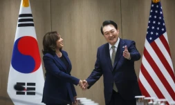 Kamala Harris en Corée du Sud au lendemain de tirs de missiles du Nord