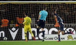 Foot: Marseille met la pression sur Paris et Lens