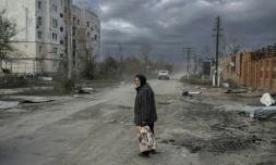 L'Ukraine annonce des reconquêtes à Kherson, Moscou confirme son retrait