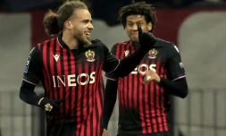 Ligue 1: Nice poursuit sa remontée en s'imposant facilement contre Ajaccio