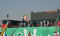 Pakistan: meeting de l'ex-Premier ministre Imran Khan pour des élections anticipées