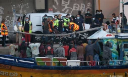 migrants sri lanka sri lankais bateau port port ouest la re?union navire clandestins1