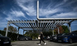 L'Assemblée vote l'obligation d'installer des panneaux solaires dans les parkings